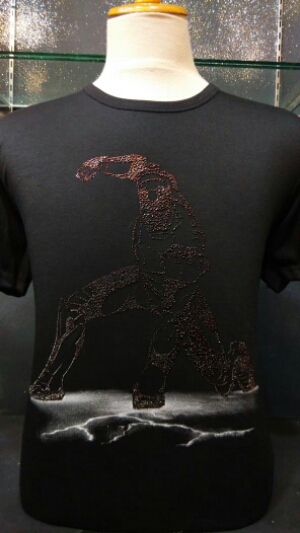 kaos distro ironman pukul tanah